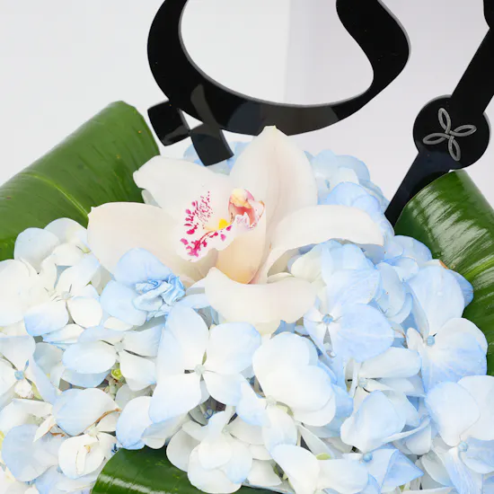 Yasania Onyx | Blooms Vase