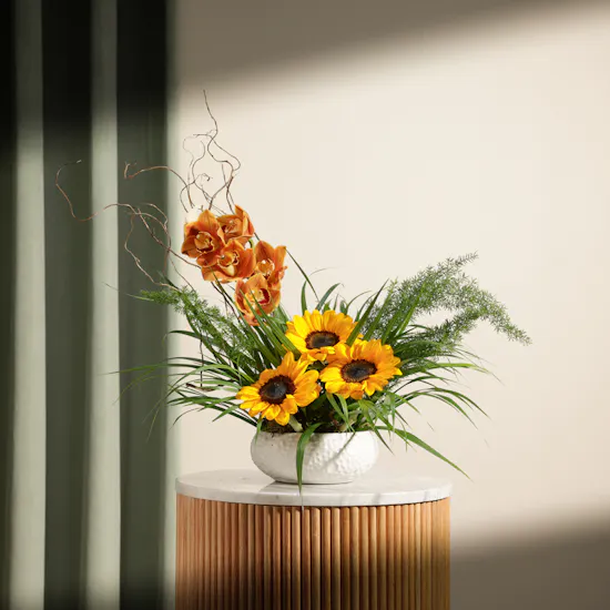 Amber Charm Flower Vase