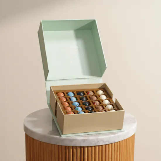 Nua Signature Arabesque Large Chocolate Box