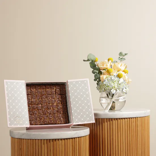 Creamy Ribbons Large Nutella Chocolate Sea Salt Brownies Box | Delightful Flowers