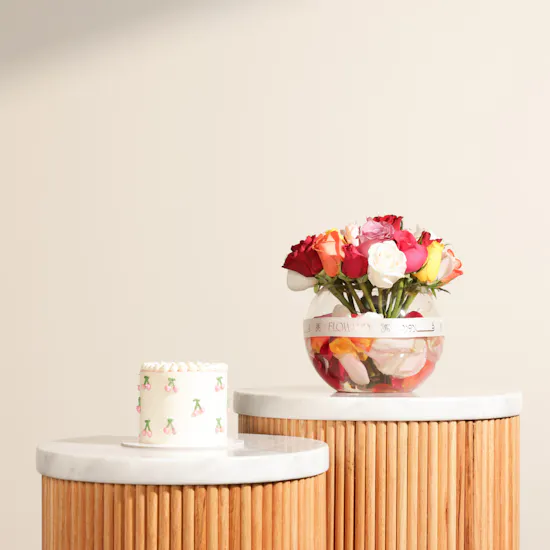 Noon Sweets Mon Chéri Cake | Lovely Flowers