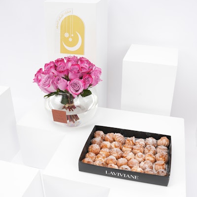Laviviane Mini Eclair Creme Brulee Box with Roses Vase