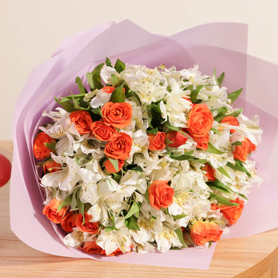 Levo Mix Chocolate Tray | Flowers Bouquet 3