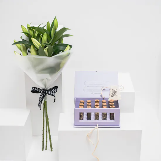 Feel Good Tea Lavender Discovery Box | 3 White Liliums Bouquet
