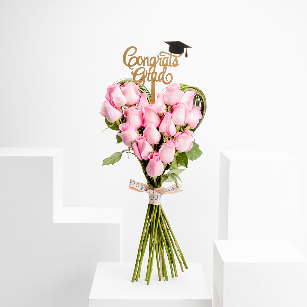 باقة القلب الوردي | مبروك التخرج