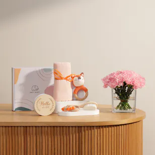 Anvi Baby Newborn Baby Gift Set | Delicate Flower Vase Anvi Baby Newborn Baby Gift Set | Delicate Flower Vase