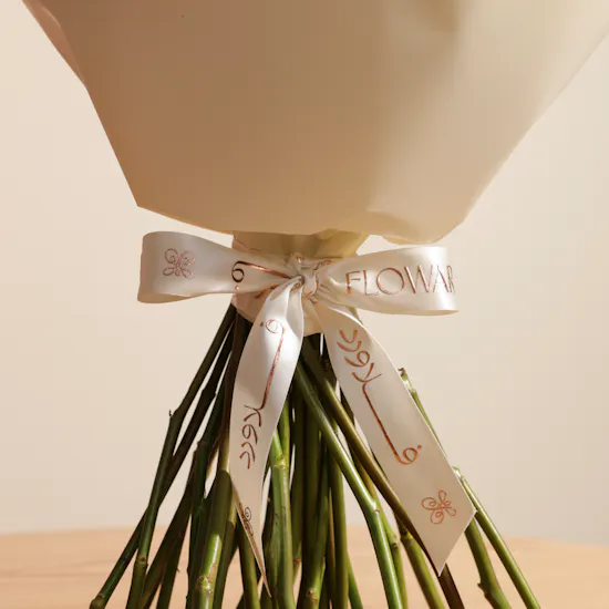 Pink Roses Bouquet | 35 Flowers