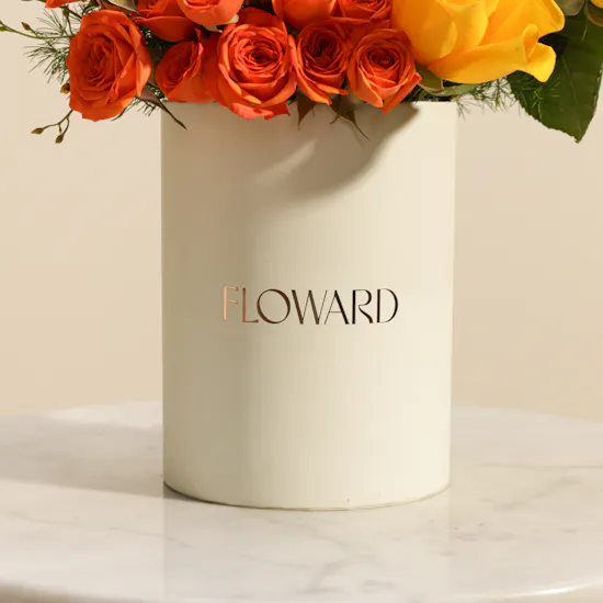 Floward Plain Chocolate | Shiny Flowers Box