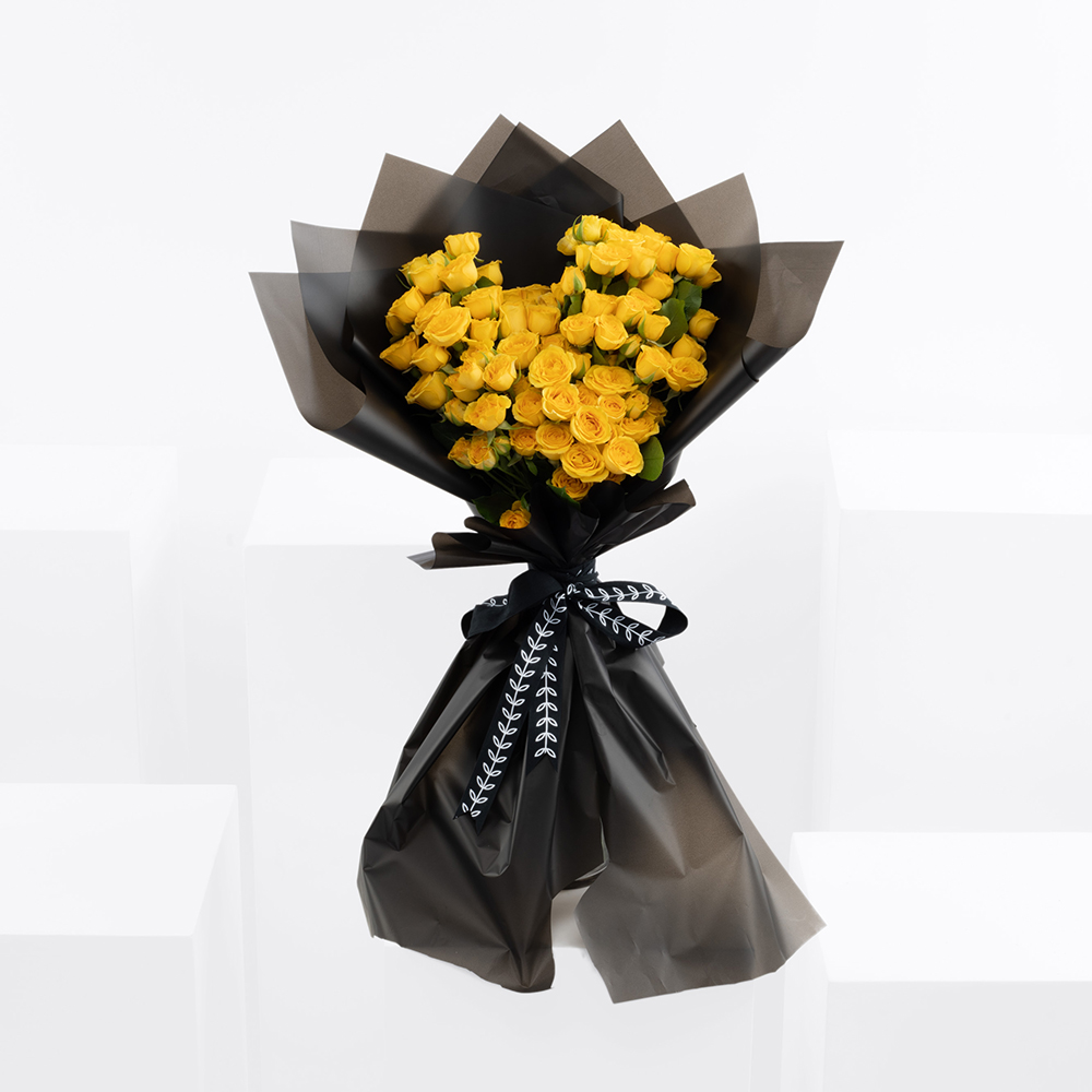 قلب أصفر | غلاف اسود