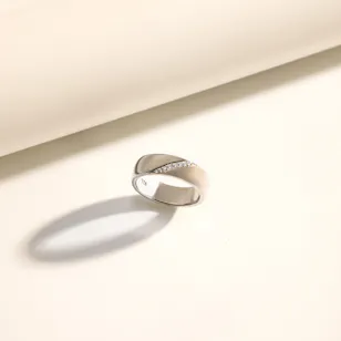 Floward Silver Whisper Unisex Ring | Size 8