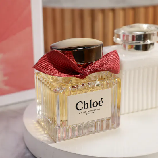 Chloé L' Eau de Parfum Intense Women's Gift Set | Floward Garden Fantasy Cake
