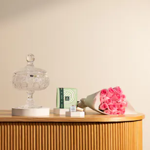 Crystal Glamour Bonbonniere | Patchi Chocolates and Flowers