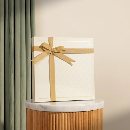 Nua Stuffed Dates Nakheel Cream Box