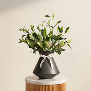 Charm Bloom Pink Lily Vase