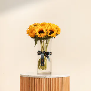 Stunning Sunflowers Glass Vase