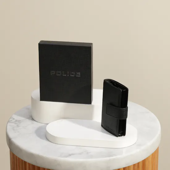 Police Black Automatic for Men Card Case