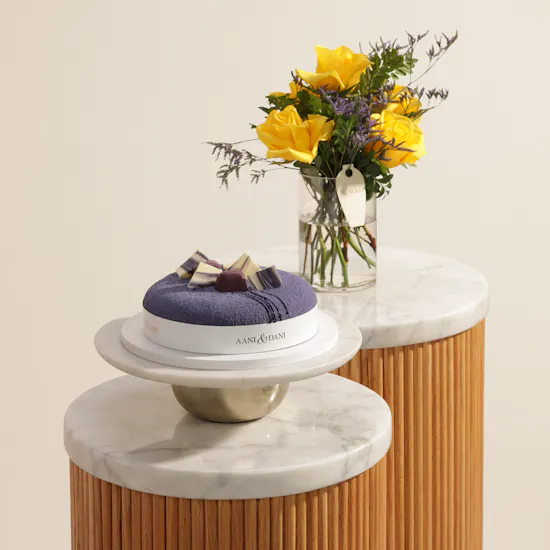 Aani & Dani Blue Velvet Cake | Charm Roses