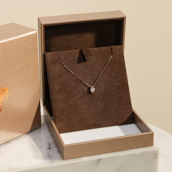Kooheji Jewellery Drop Shape Diamond Baby Necklace