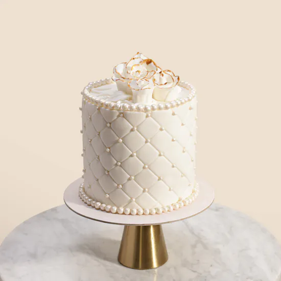 Floward Royal Pearl Crown Cake