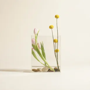 Spark Glow Flower Vase Spark Glow Flower Vase