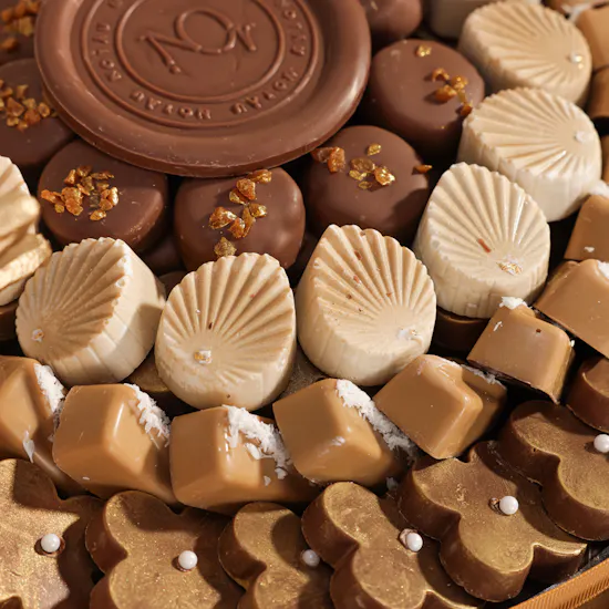 Nor Noyau Premium Leaves Chocolate Tray