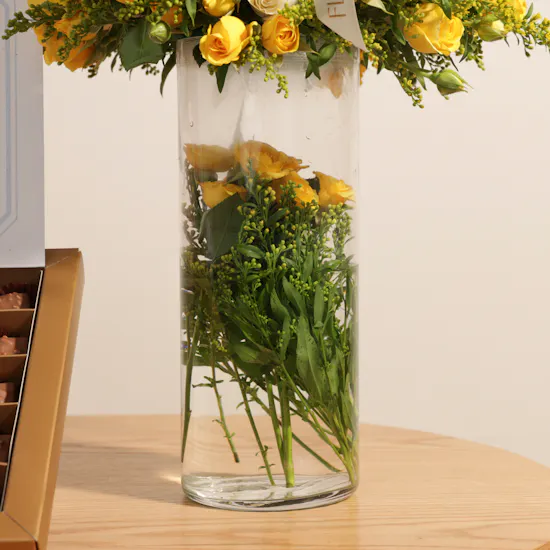 Levo Chocolates Box | Beauty of Roses Flowers Vase