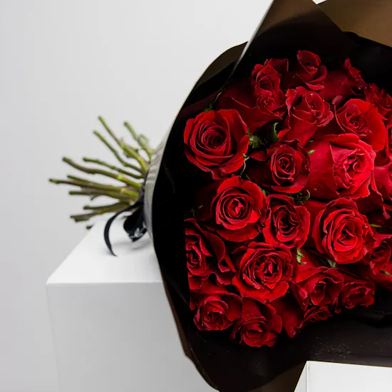 Moko Chocolate | 25 Red Roses