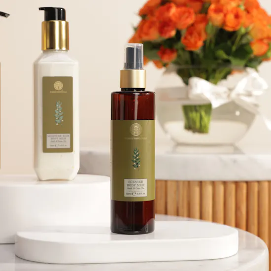 Forest Essentials Oudh & Green Tea Essence Set | Sunset Radiance Flowers
