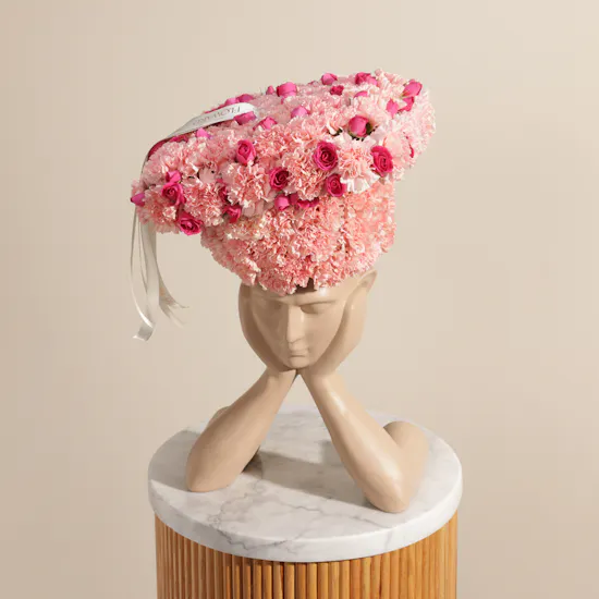 Graduation carnation Hat + Ceramic vase