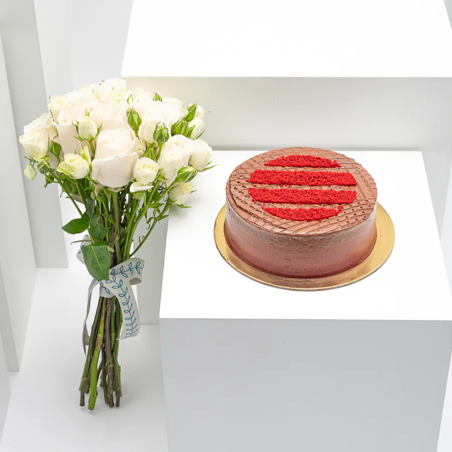 Munch Bakery Chocolate Velvet Cake | White Roses 6