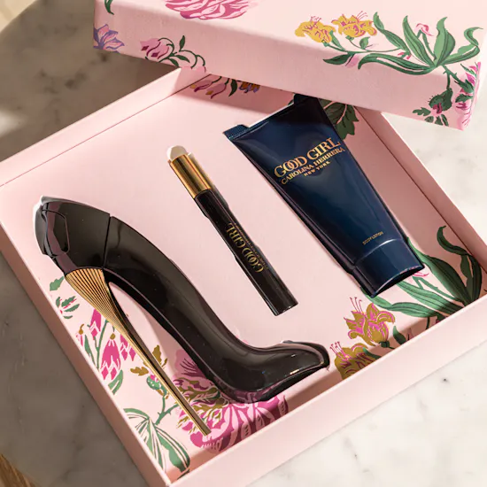 مجموعة عطر جود جيرل او دي بارفيوم للنساء من كارولينا هيريرا