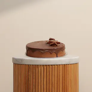 Floward Caramel Biscuit Cake
