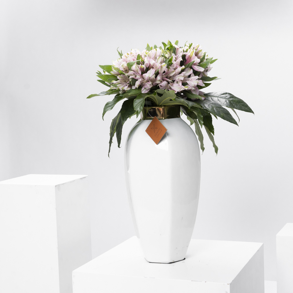 السعادة في الاستوماريا