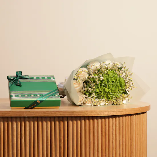Bateel National Day Chocolates Box | Flowers Bouquet