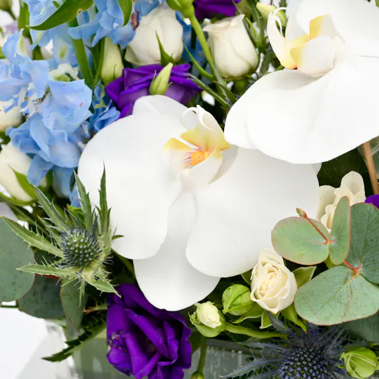 Elegant Wedding Blooms Vase