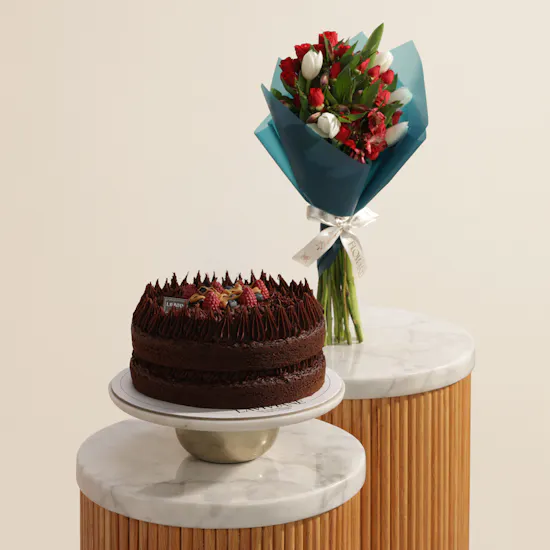 Laviviane Big Vienna Cake | Breezy Tranquil Flower Bouquet