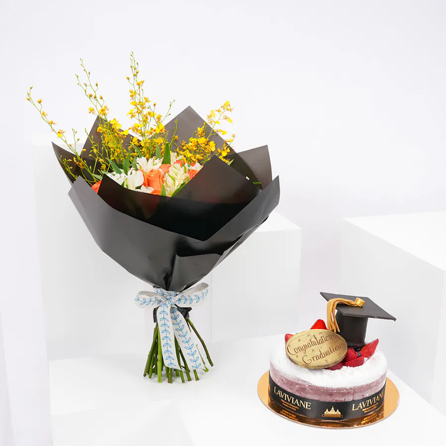 Laviviane Red Velvet Graduation Cake | Blooming Floral 1