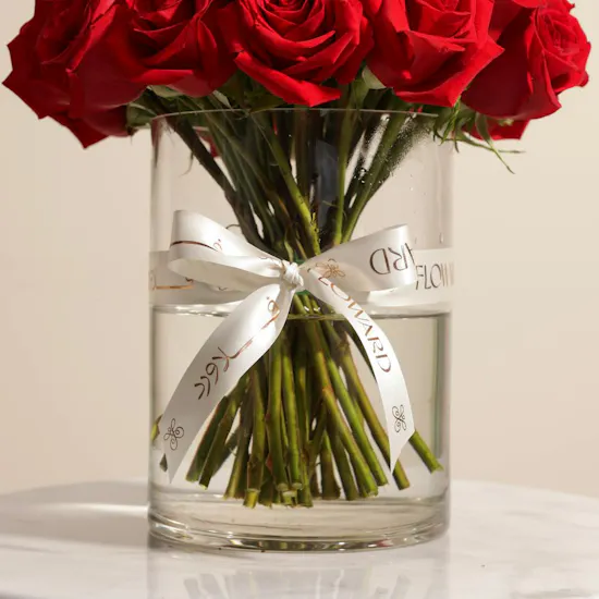 Graceful Red Roses Vase | 35 Roses