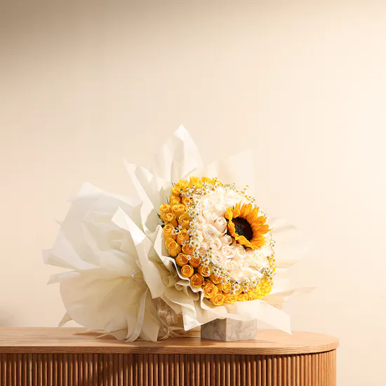 Golden Radiance Bouquet