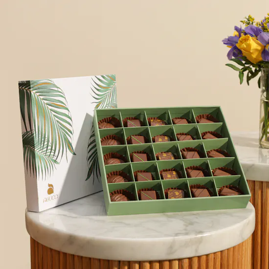 Abucci Chocolate Palm Box | Cheerful Flower Vase