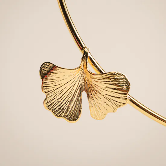 Lynyer Gold-plated Twisted Flora Pearl Necklace