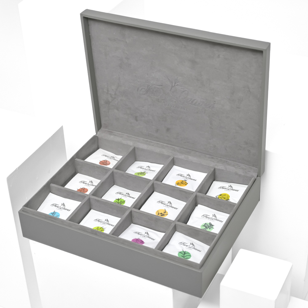 مجموعة فايڤ ليڤز مقدم في بوكس جلدي فاخر