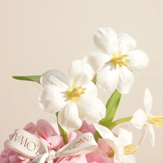 Dreamy Happiness Flower Vase