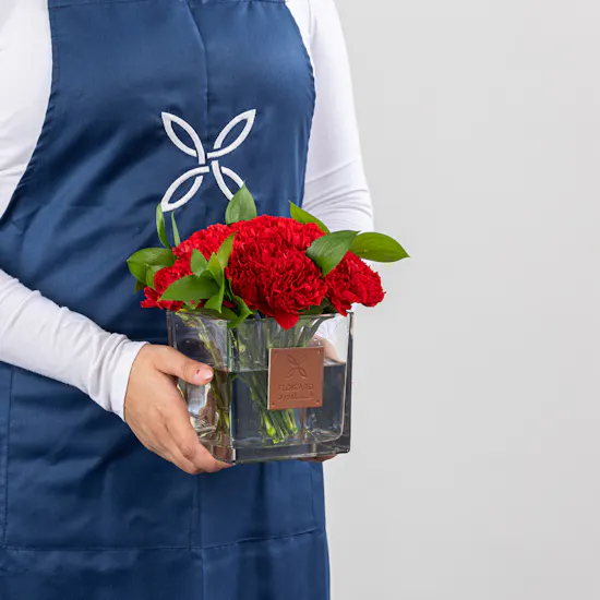 25 Passion Carnations | Square Vase