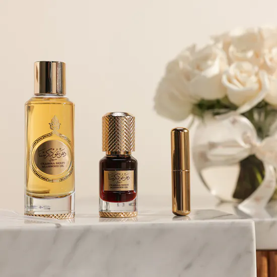Abdul Samad Al Qurashi Crassna Sioufi Agarwood Set | Serene White Roses Vase