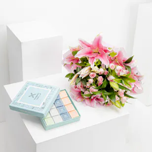 Small Chocolate Box | Lilies Bouquet