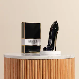 عطر جود جيرل او دي بارفيوم للنساء من كارولينا هيريرا | 80 مل