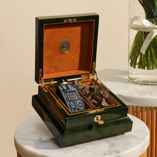 Saad Bashammakh Perfume and Bakhoor Gift Box | Stunning Flowers Vase