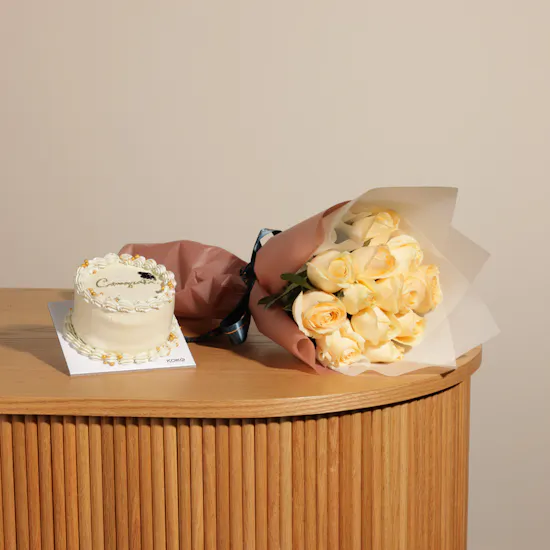 Koko Graduation Bento Cake | Joyful Peach Rose Bouquet