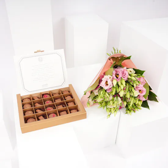 Levo Chocolate Small Box |Alstromeria Bouquet